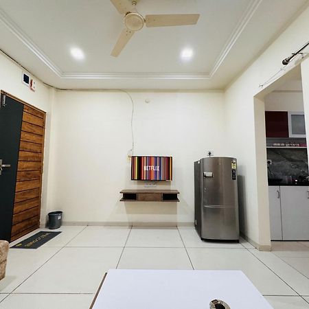Home Escape 1Bhk Apartment Near Bombay Hospital Indore Ngoại thất bức ảnh