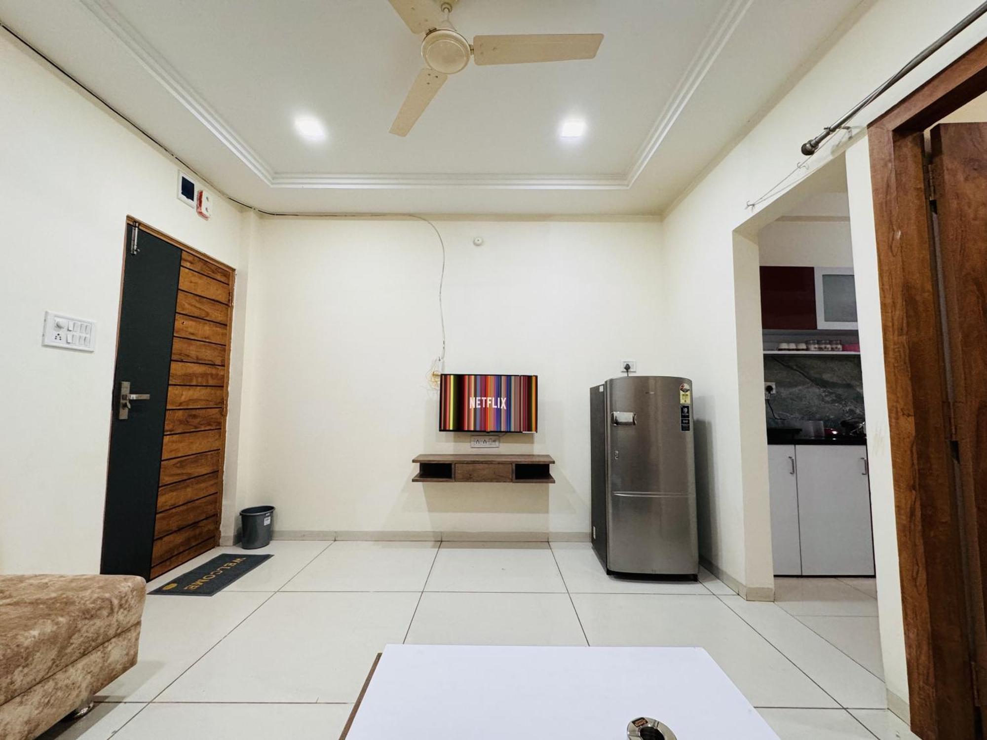 Home Escape 1Bhk Apartment Near Bombay Hospital Indore Ngoại thất bức ảnh