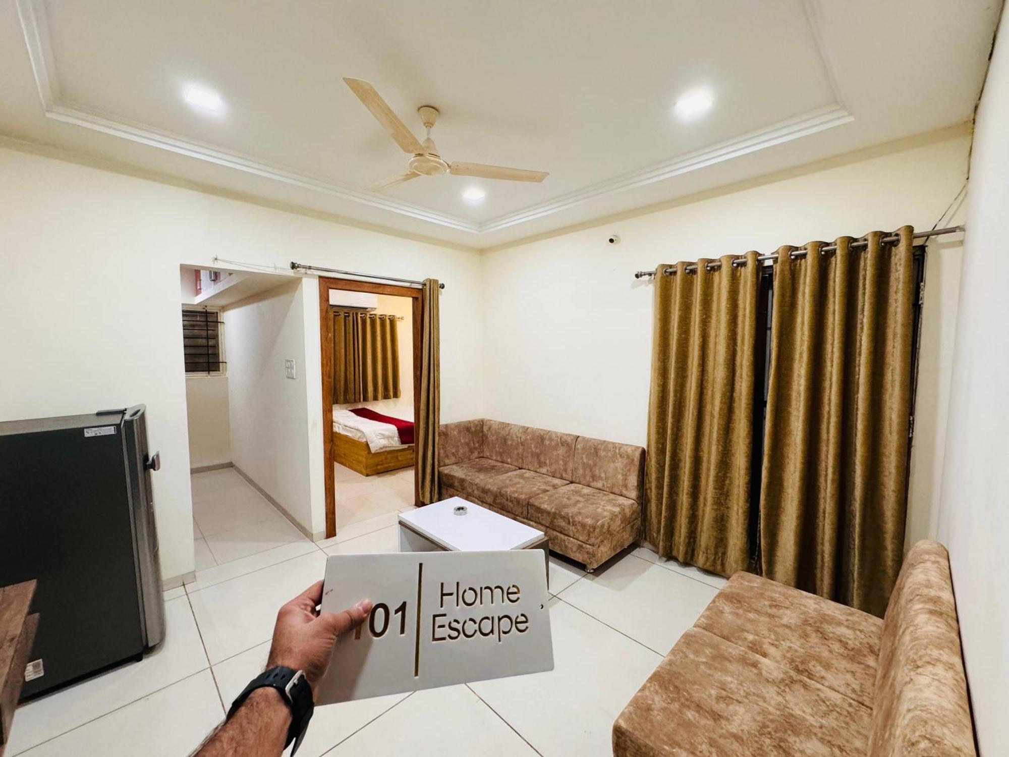 Home Escape 1Bhk Apartment Near Bombay Hospital Indore Ngoại thất bức ảnh